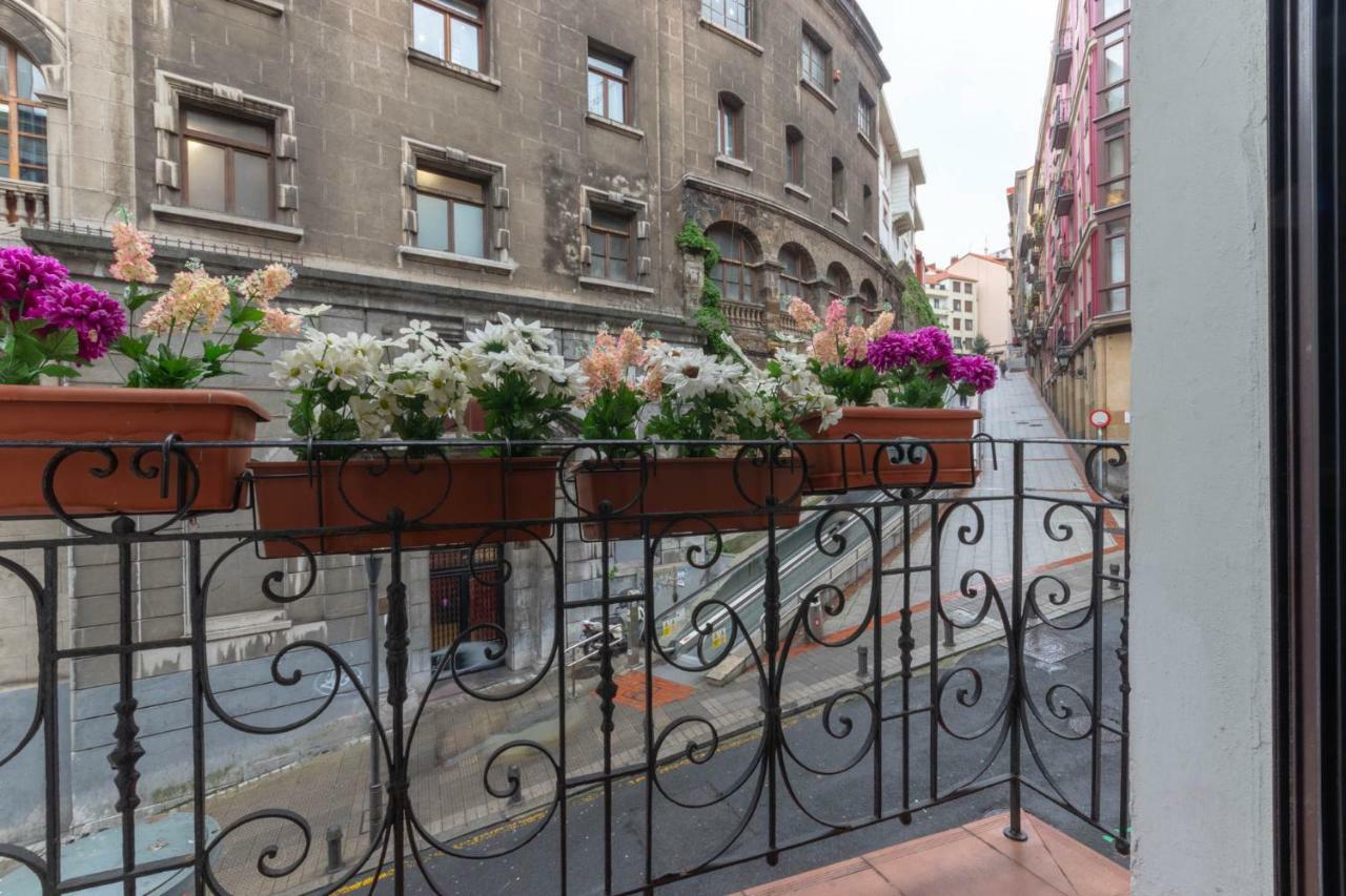 Apartment Between Old Town & Guggenheim!! Private Parking بلباو المظهر الخارجي الصورة